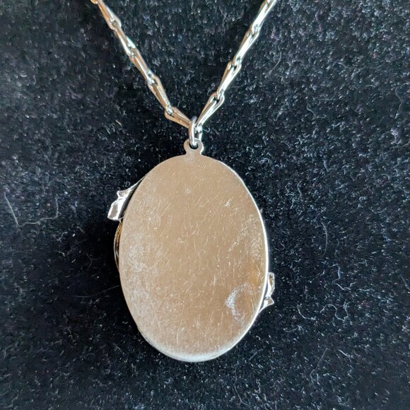 Vintage Ornate Hematite Pendant Necklace and Matching Earrings Set - Picture 7 of 14